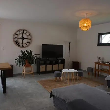 Entre Vignes Et Châteaux: Charming Family With Free Parking Holiday home Dieffenthal