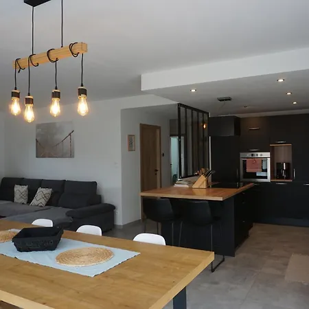 Holiday home Entre Vignes Et Châteaux: Charming Family With Free Parking Dieffenthal